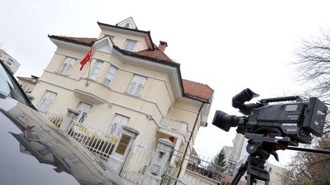 Turški diplomati naj bi vohunili za Erdoganovimi kritiki v Sloveniji