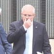 Avstralski premier  Scott Morrison v glavo dobil jajce