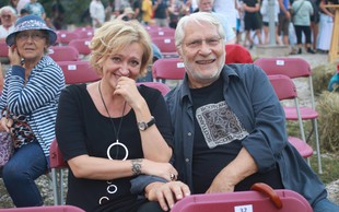 Ksenija Benedetti in Boris Cavazza pokazala, v čigavi družbi nadvse uživata!