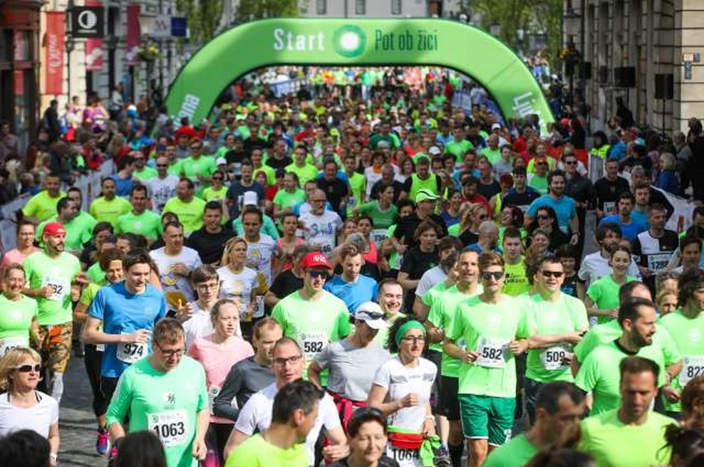 Pot ob žici: Rekordna udeležba in zaradi minulega deževja razmočene proge slabši časi (foto: STA/Anže Malovrh)