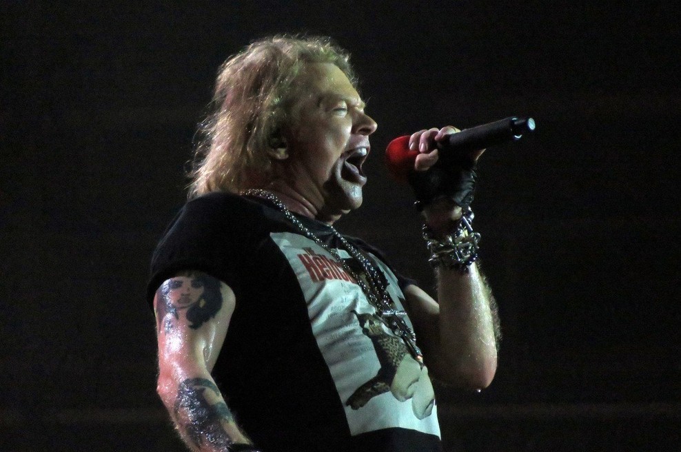 Skupina Gun N' Roses se je odločila za tožbo proti pivovarni, ki naj bi zlorabila njihovo ime (foto: profimedia)