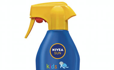 Otroci obožujejo poletje! Naj bo igra na soncu tudi varna za kožo!