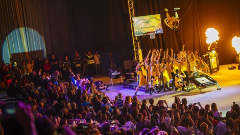 10. obletnico Dunking Devils praznovali pred nabito polno Halo Tivoli