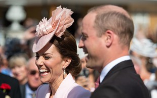 Kate Middleton se je princesi Diani poklonila na poseben način: z rožnatim klobukom