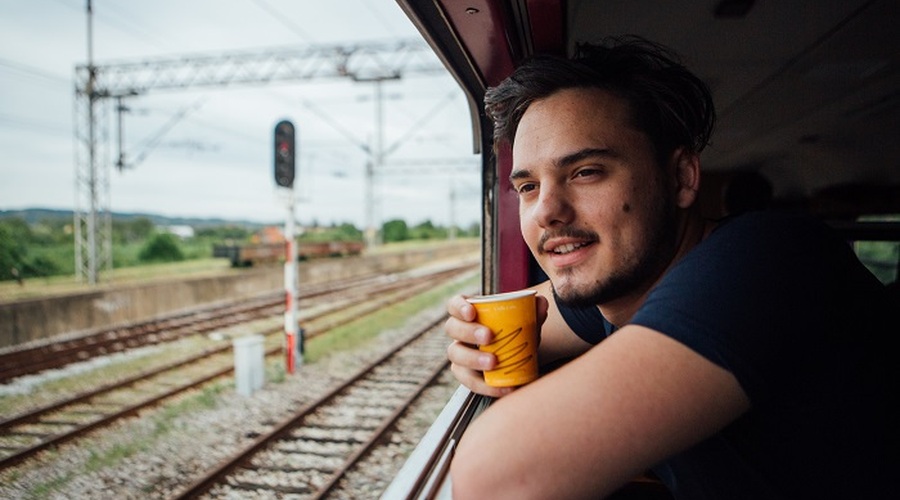 Štipendist Fundacije za ustvarjalne mlade: Sandi Muheljić, nosilec projekta Kava na tirih (foto: Andraž Fijavž Bačovnik)