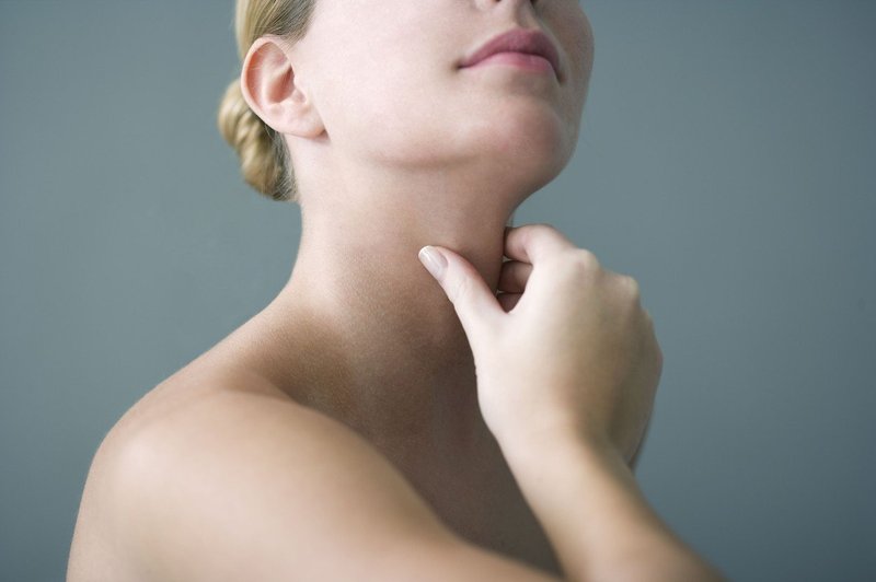 Kljub prizadevanjem ljudje še premalo vedo o žlezi ščitnici in njenih boleznih (foto: profimedia)