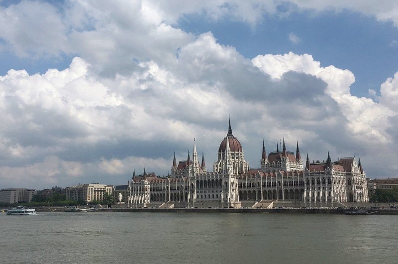 Budimpešta: V nesreči turistične ladje na Donavi umrlo sedem Južnokorejcev (foto: Profimedia)