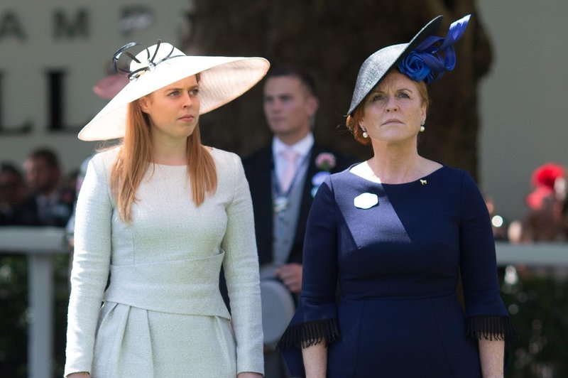 Princess Beatrice and Sarah Ferguson Duchess of York Royal Ascot, Day Four, UK - 22 Jun 2018, Image: 375712545, License: Rights-managed, Restrictions:, Model Release: no, Credit line: Profimedia, TEMP Rex Features (foto: Profimedia Profimedia, Temp Rex Features)