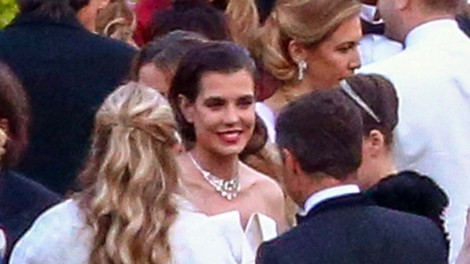Charlotte Casiraghi se je poročila s producentom Malega princa