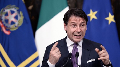 Italijanski premier Conte zagrozil z odstopom