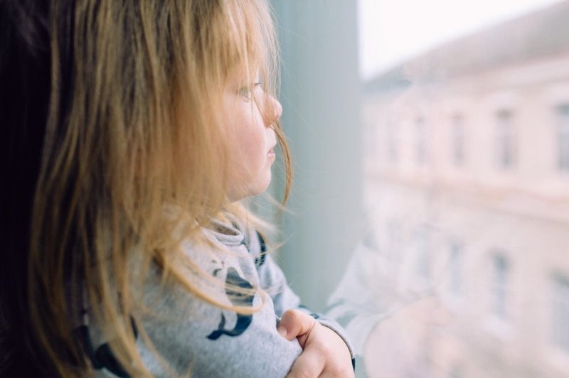 5 čustvenih ran, ki jih v razmerje prinesejo v otroštvu zanemarjene ženske (foto: profimedia)