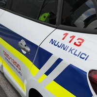 Vinjen Ljubljančan na morju bežal pred policisti in nato razgrajal na mejnem prehodu