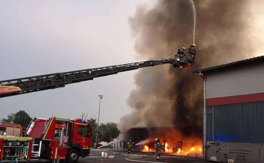V požaru na Ižanski cesti za 150.000 evrov škode