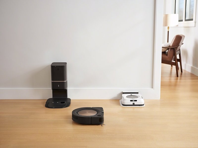 Prihodnost čiščenja z najnaprednejšima robotoma, sesalnikom in čistilcem tal iRobot (foto: iRobot Roomba Press)