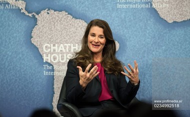 Glasnica pogumnih žensk Melinda Gates z ganljivim knjižnim manifestom Trenutek dviga!