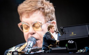 Elton John prejme najvišje francosko odlikovanje