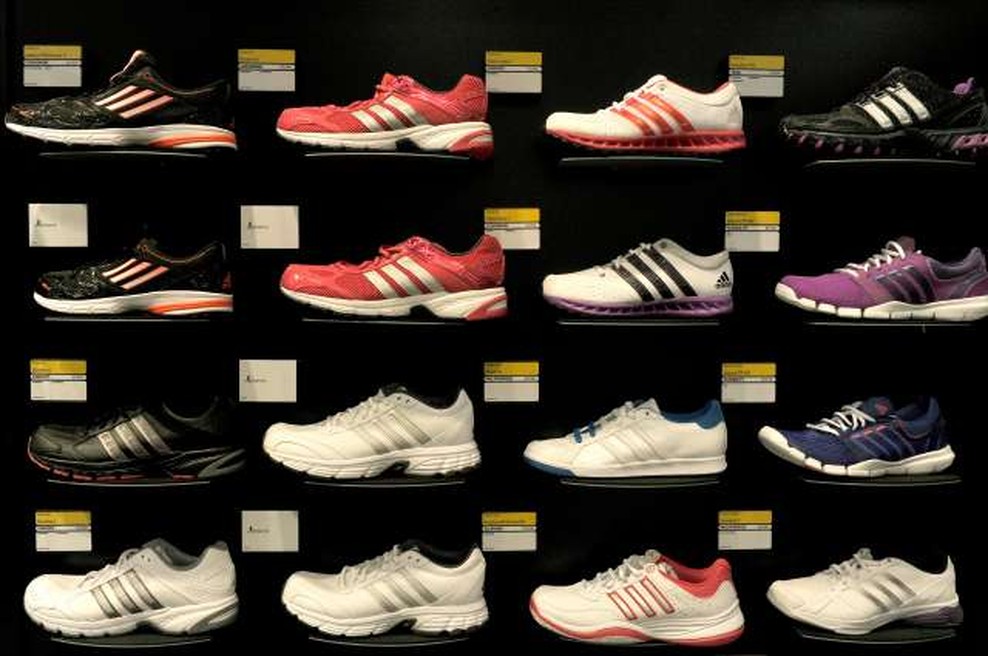 Adidasu ni uspelo razširiti zaščite znamenitih treh črt (foto: Tamino Petelinšek/STA)