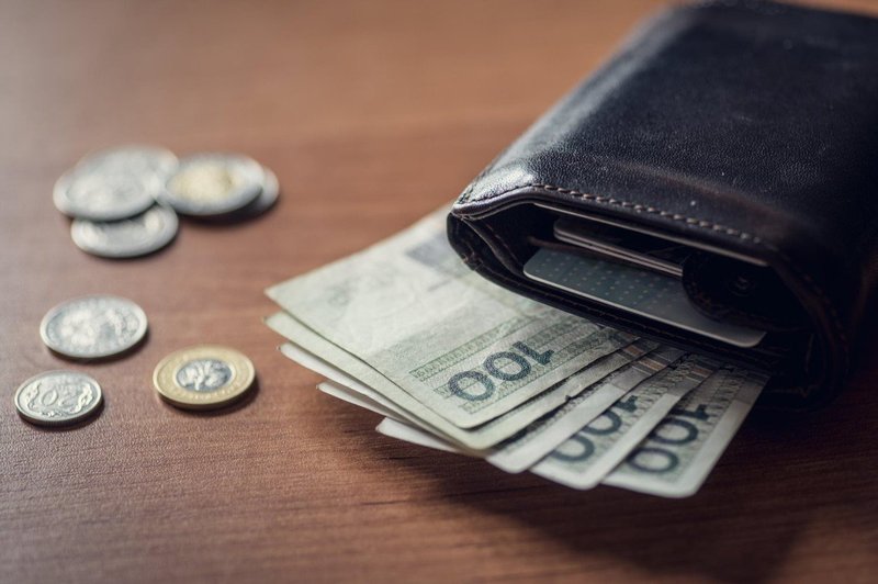 Ljudje po svetu bodo verjetneje vrnili denarnico z več denarja, kaže raziskava! (foto: profimedia)