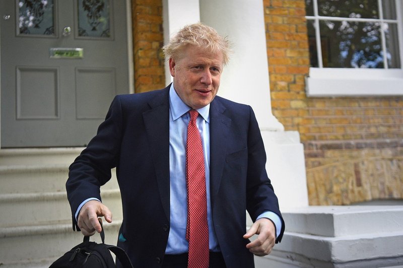Po prijavi soseda je policija posredovala na domu Borisa Johnsona (foto: profimedia)