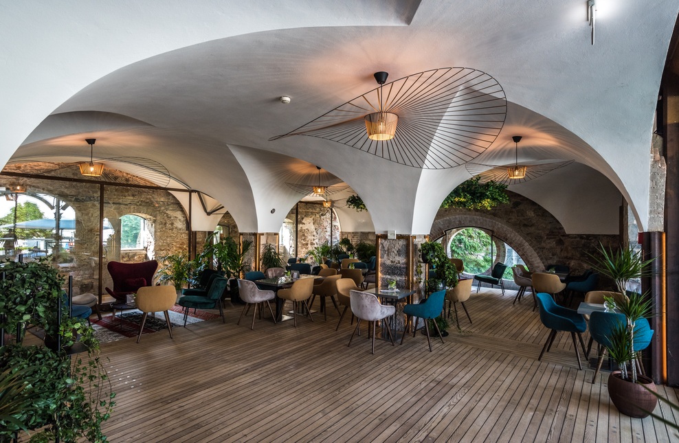 Grajska kavarna pod streho Ljubljanskega gradu