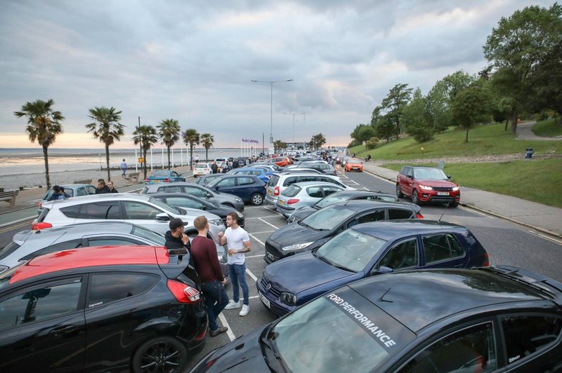 V splitskem pristanišču v morju avtomobil ljubljanske registracije (foto: Profimedia)
