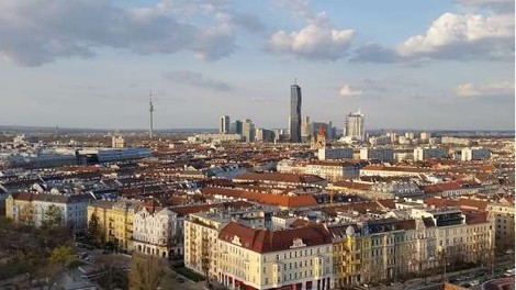 Na Dunaju v eksploziji plina uničen stanovanjski blok