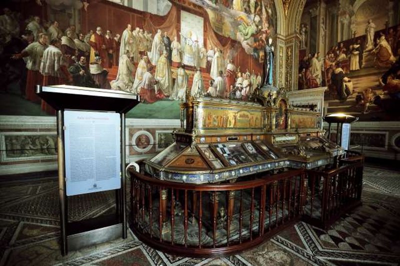 V Vatikanskih muzejih razstava Plečnik in sveto (foto: STA)