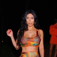 Ojoj, res nima mej: Kim Kardashian zaradi lepotnega tretmaja prestavila porod!