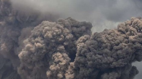 Popoldne je izbruhnil vulkan Stromboli, za zdaj ena žrtev