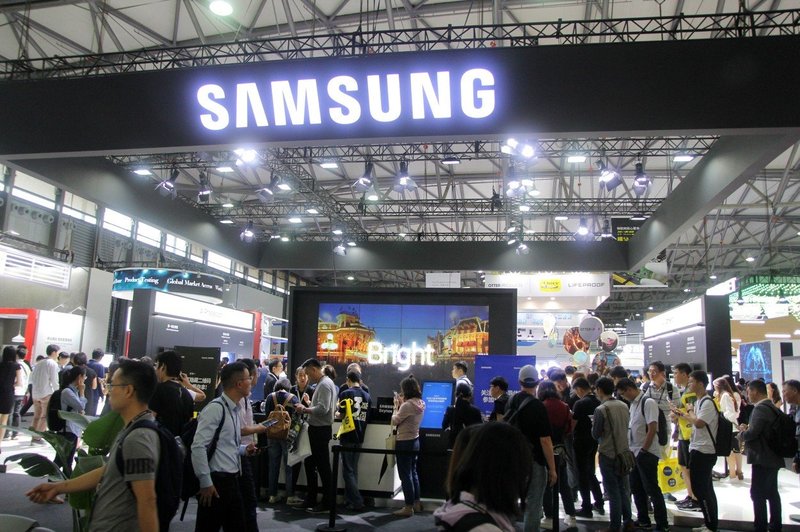 Samsungu v Franciji grozi postopek zaradi izkoriščanja delavcev (foto: profimedia)