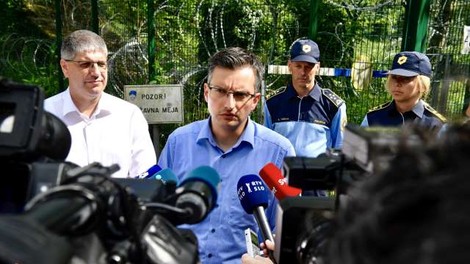 Šarec zagotovil, da Slovenija ne bo postala žep za migrante
