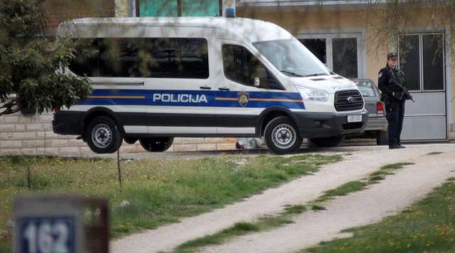 Hrvati na meji prijeli slovenski par z več kilogrami mamil (foto: HINA/STA)