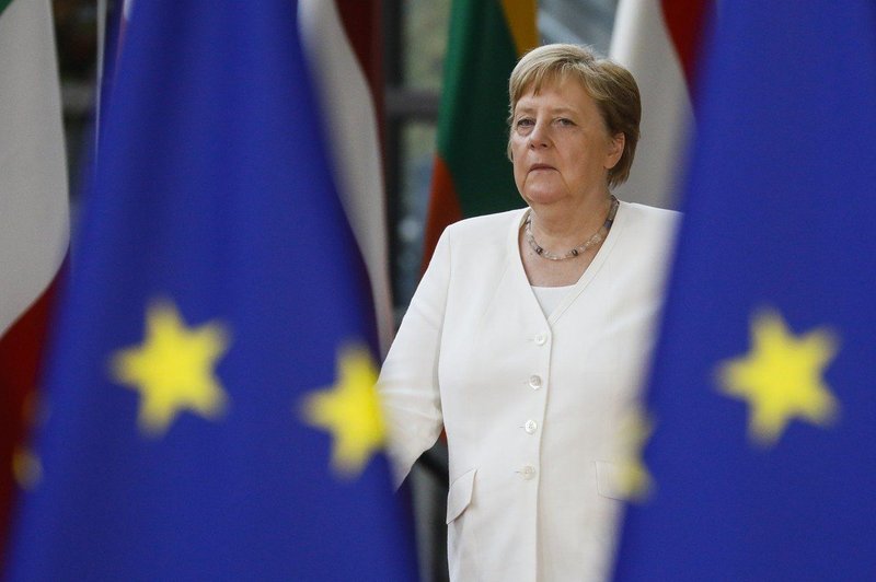 Angela Merkel se je znova tresla, že tretjič v zadnjih dobrih treh tednih (foto: Profimedia)