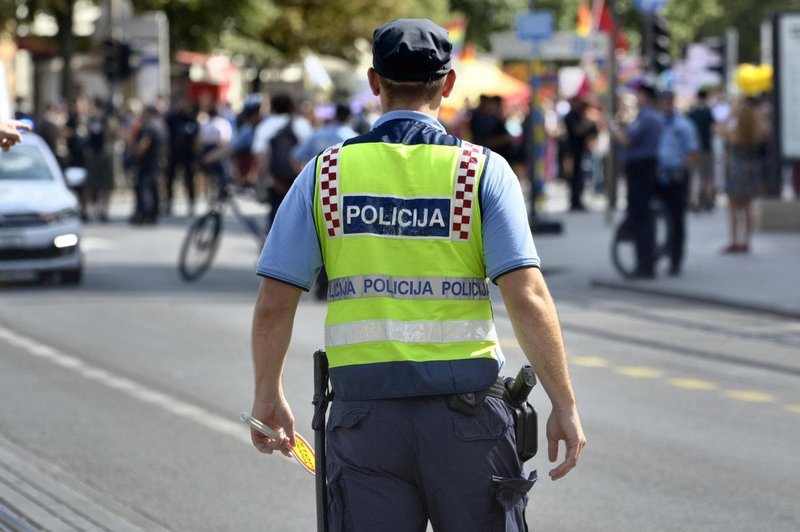 V hrvaškem saboru potrdili občutno višje kazni za cestnoprometne prekrške (foto: profimedia)