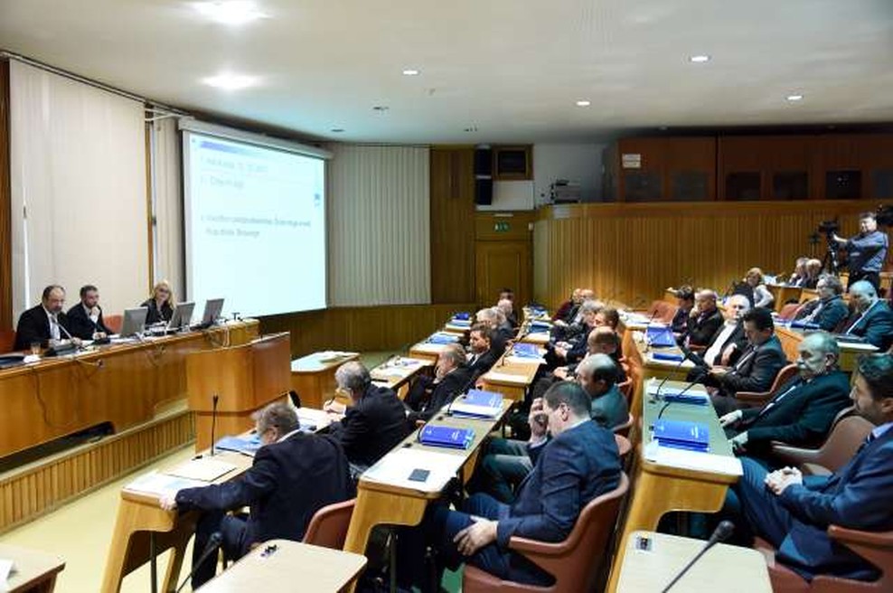 DS izglasoval odložilni veto na novelo zakona o financiranju izobraževanja (foto: STA/Tamino Petelinšek)