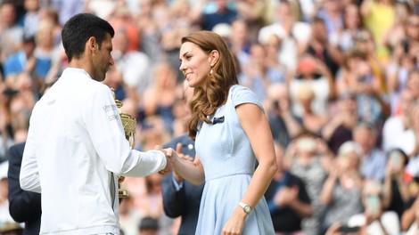 Zmagovalec Wimbledona Novak Djoković: Ko mu je Kate izročila pokal, je s svojo gesto navdušil Britance!