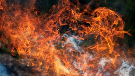 Šibeniški požar pod nadzorom, zagorelo še na Hvaru