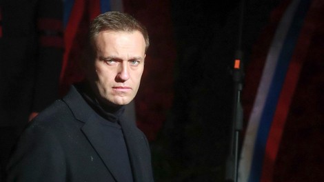 Vodja ruske opozicije Aleksej Navalni v zaporu domnevno zastrupljen
