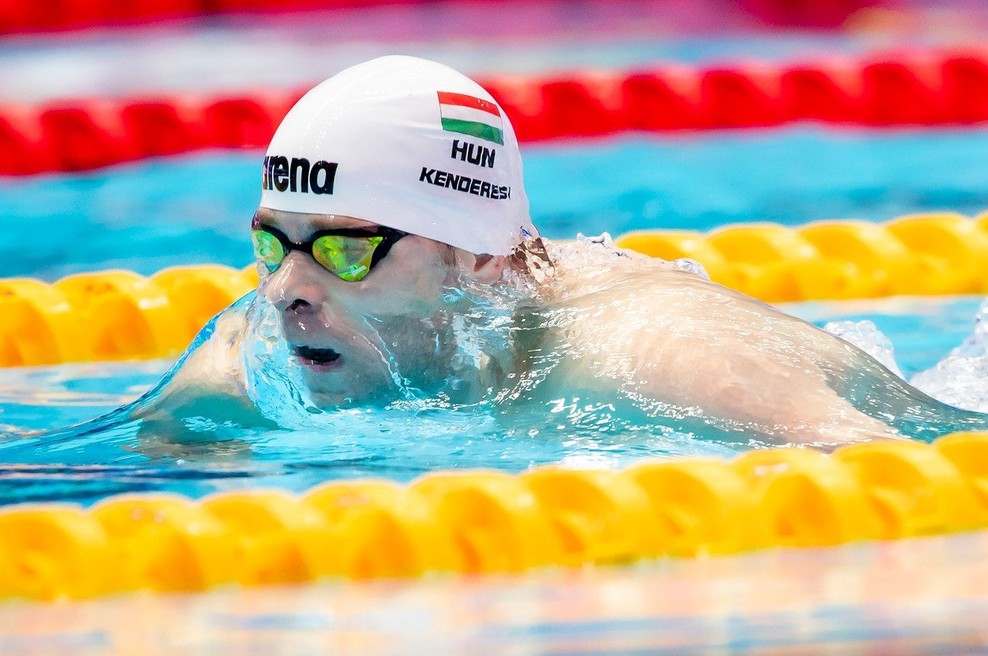 Madžarski plavalec se je korejski plesalki javno opravičil za otipavanje (foto: profimedia)