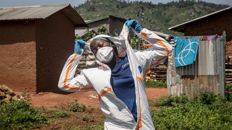 V Kongu zabeležili nov izbruh ebole, Ruanda je že zaprla mejo!