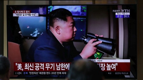 Kim Jong-un rakete izstrelil kot svarilo ZDA in Južni Koreji