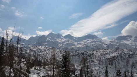 Na poti na Komno je zaradi zdravstvenih težav umrl hrvaški planinec