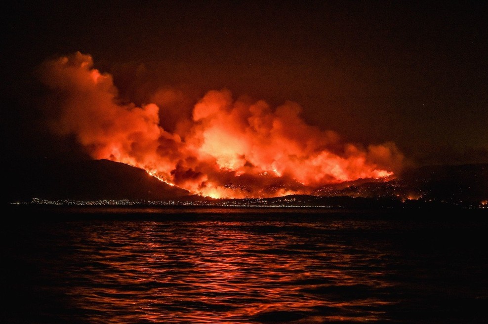 Po nekajtedenski suši je zagorelo v Grčiji in na Cipru (foto: profimedia)