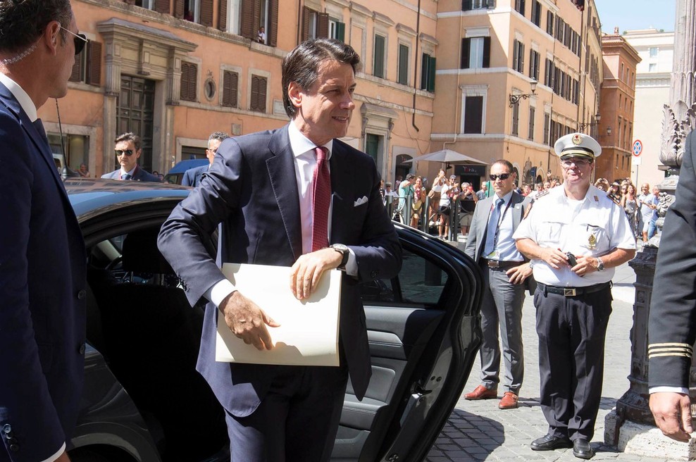 Italijanski premier Conte je odstopil, o nadaljnjih korakih bo odločal Mattarella (foto: Profimedia)