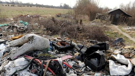 Zagreb se sooča s težavami zaradi divjih odlagališč odpadkov