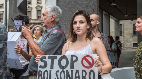 Mladi za podnebno pravičnost bodo protestirali pred brazilsko ambasado