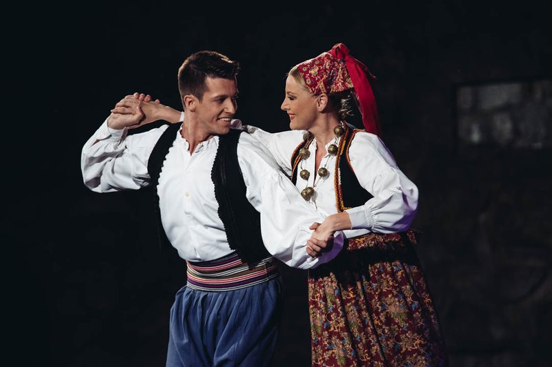 Hrvaški nacionalni folklorni ansambel LADO (foto: Folklorni ansambel Lado Press)