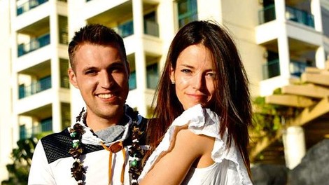 Barbara Ogrinc in Rok Žlindra po trinajstih letih ljubezni na sanjskih Havajih dahnila usodni da