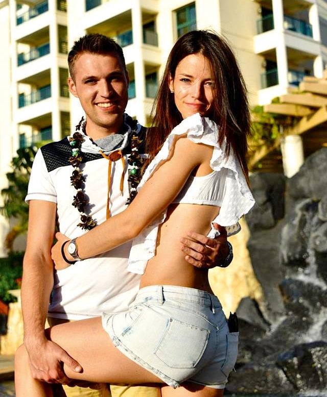 Ooooo! Naš evrovizijski par PRIČAKUJE otroka (nov estradni dojenček na potiiii)