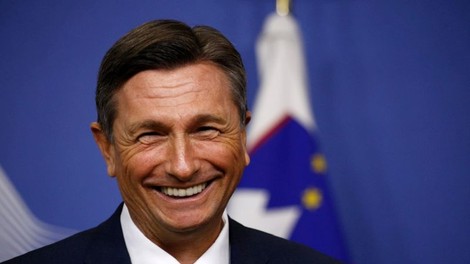Predsednik Pahor navdušuje z 'odštekanimi zokni'
